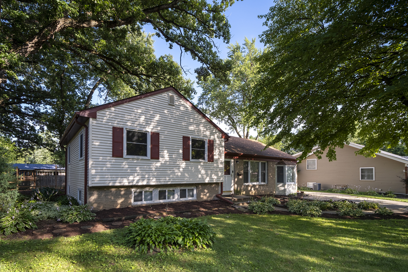 47 Briarcliff Road, Montgomery, IL 60538