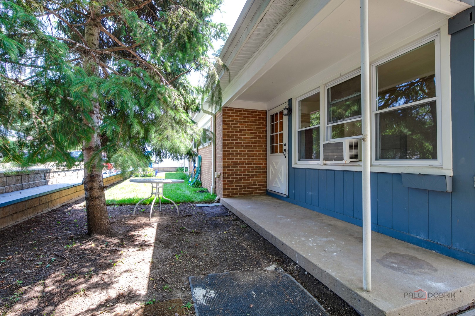 120 Broadway Street #120, Libertyville, IL 60048