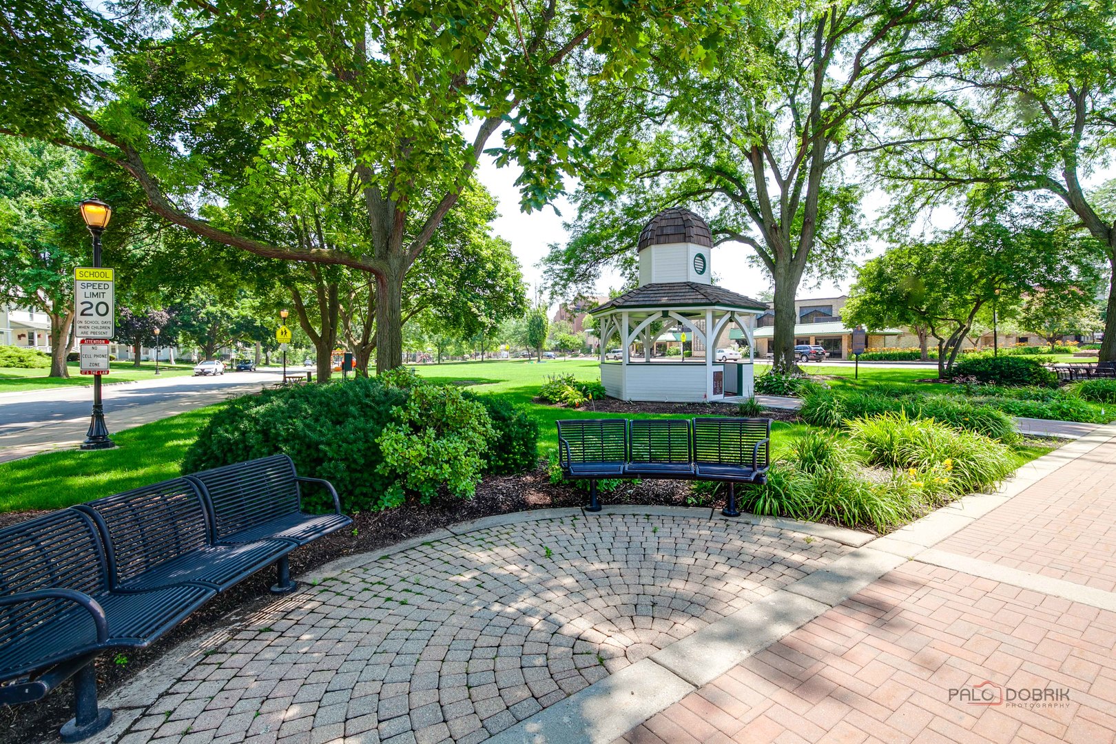 120 Broadway Street #120, Libertyville, IL 60048