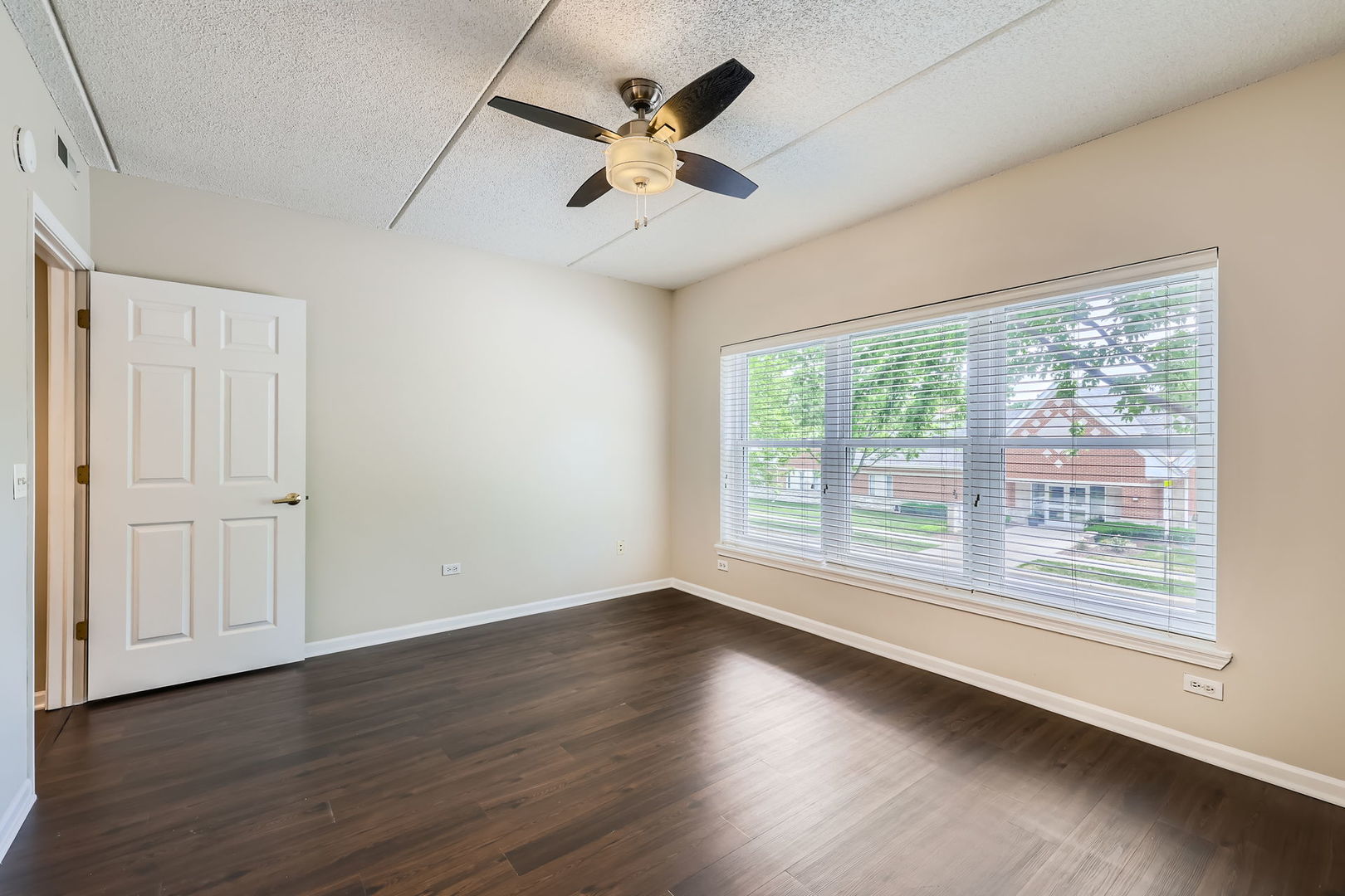 104 N Plum Grove Road #203, Palatine, IL 60067