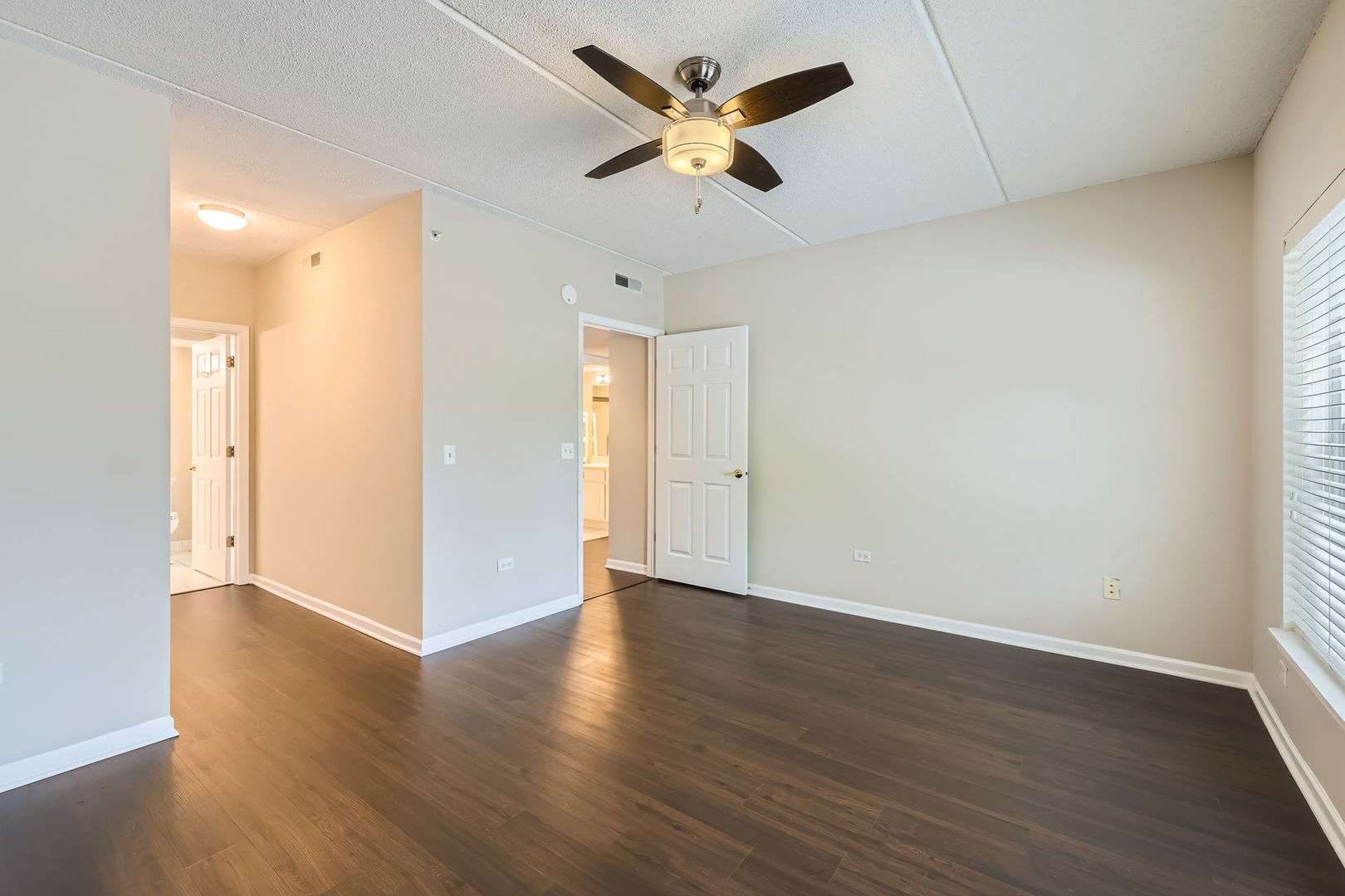 104 N Plum Grove Road #203, Palatine, IL 60067
