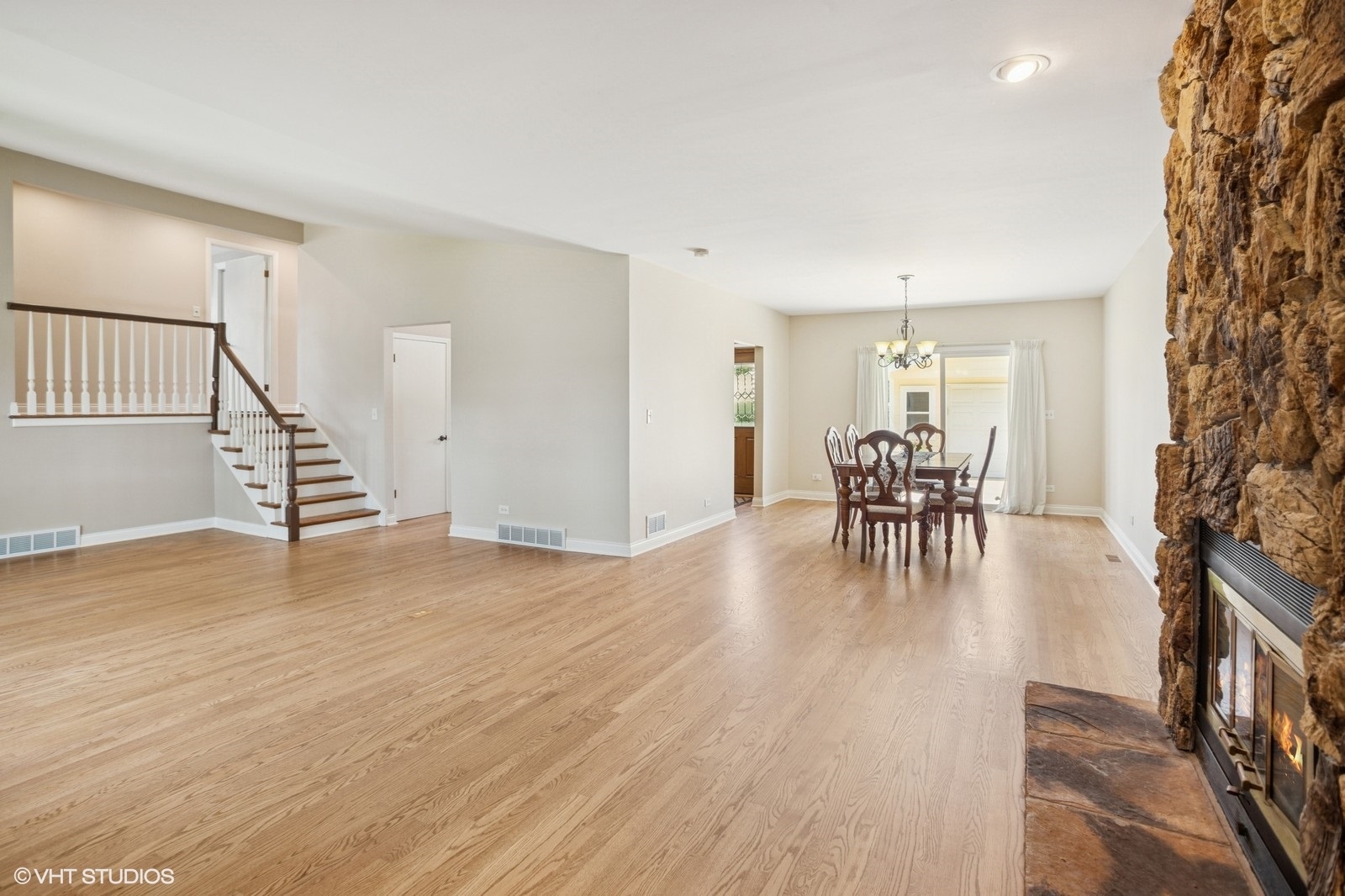 3N276 N Howard Avenue, Elmhurst, IL 60126