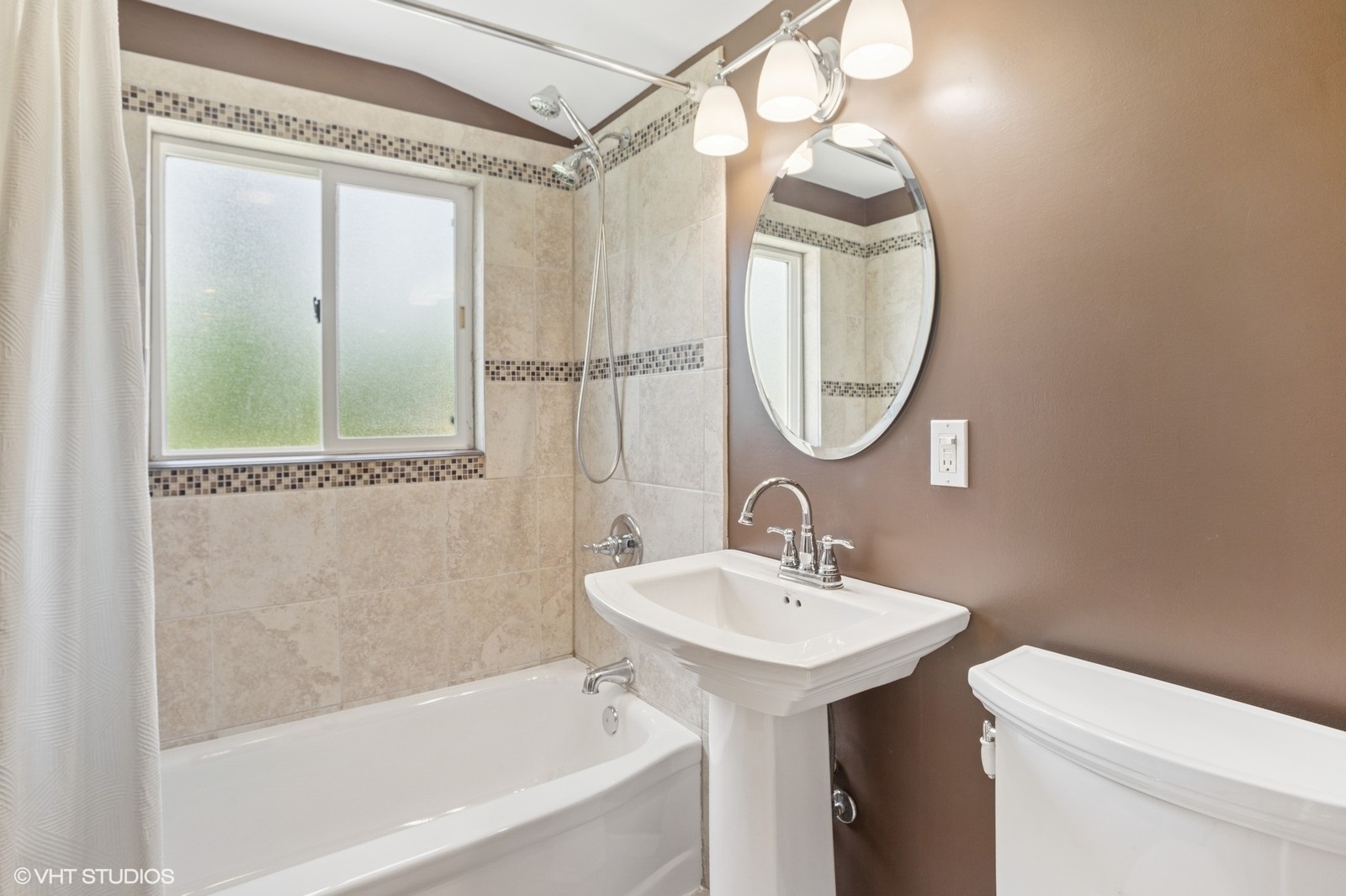 3N276 N Howard Avenue, Elmhurst, IL 60126