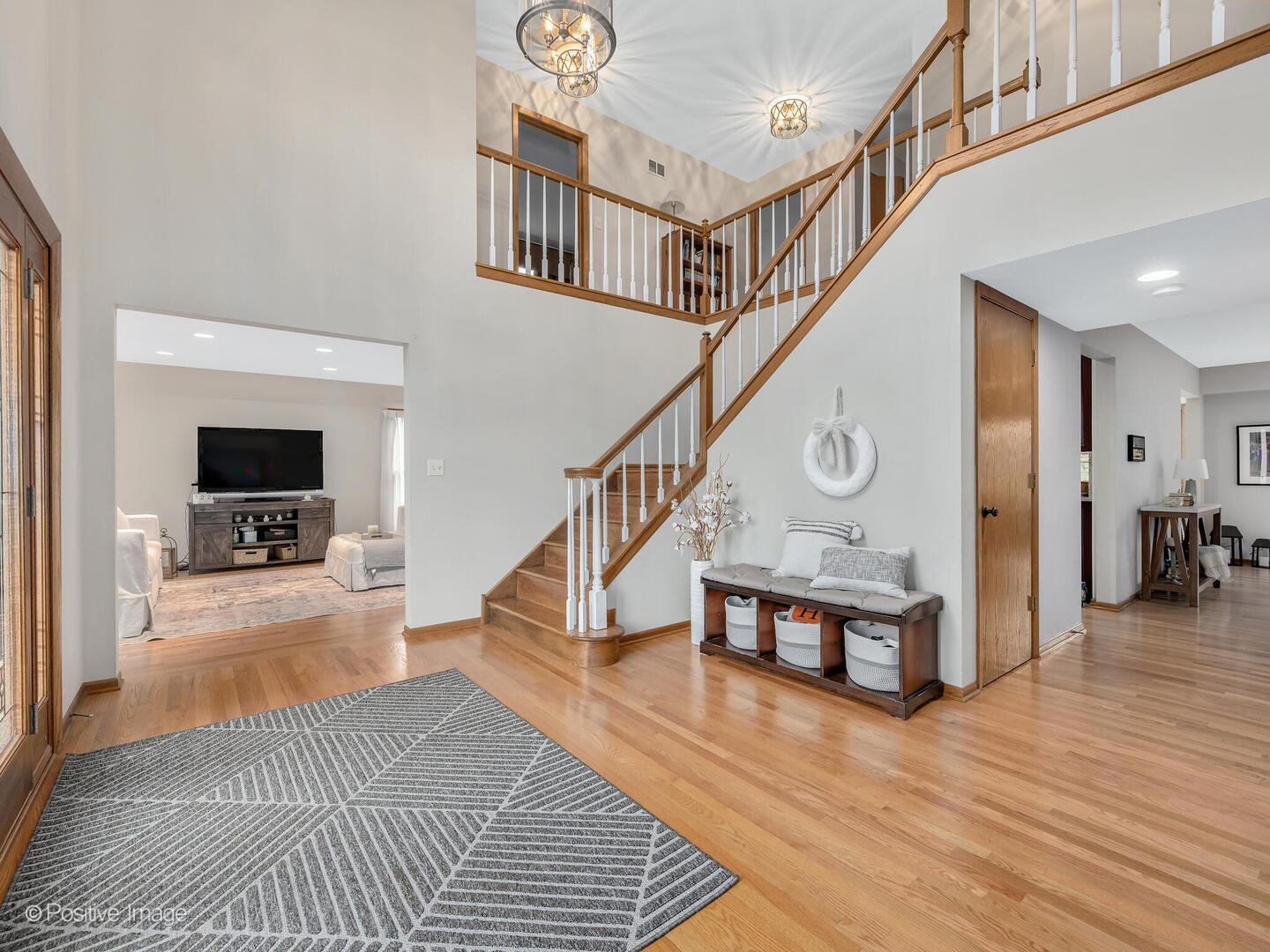 1000 Surrey Lane, Itasca, IL 60143