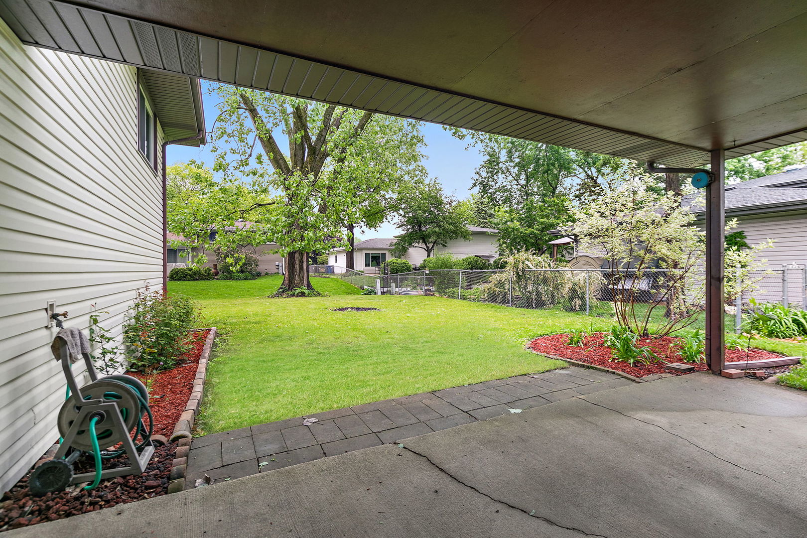 610 Catalpa Lane, Bartlett, IL 60103
