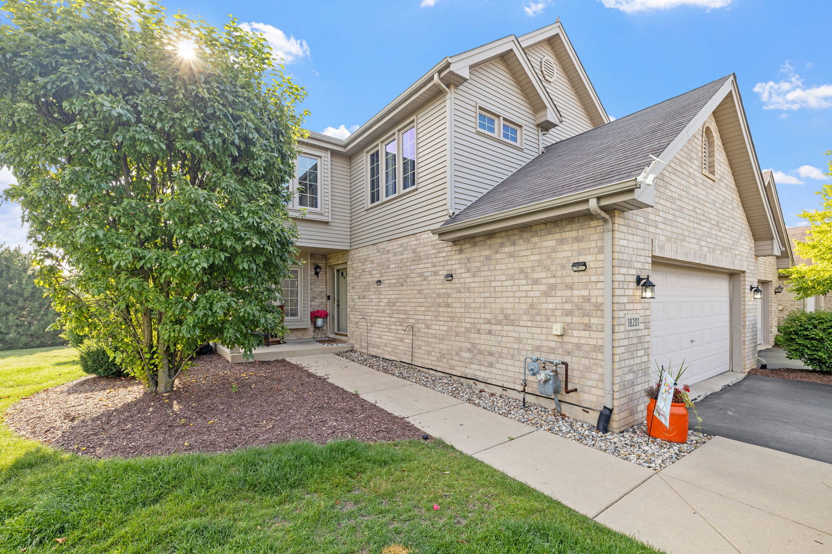 18201 NEWCASTLE Court, Tinley Park, IL 60487
