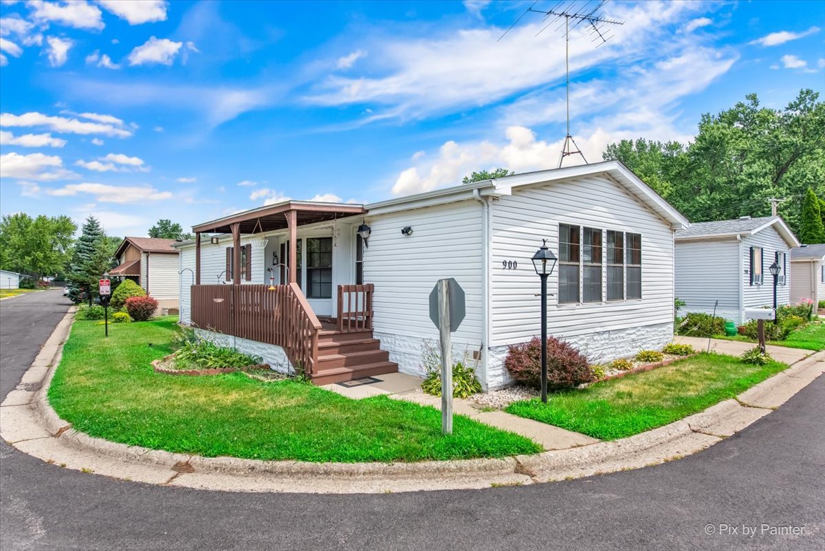 900 Rodney Lane, Elgin, IL 60120