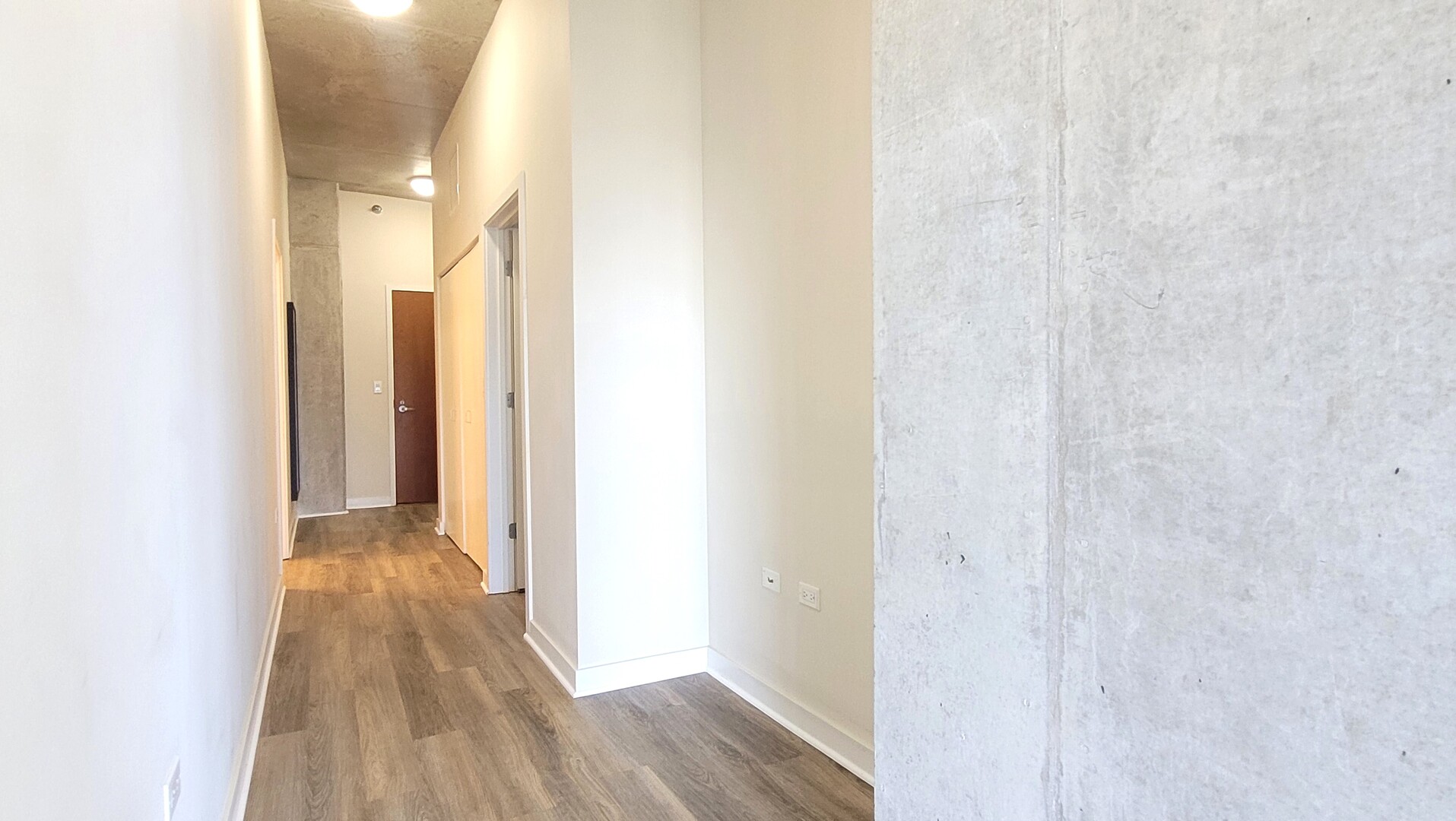235 W Van Buren Street #2904, Chicago, IL 60607