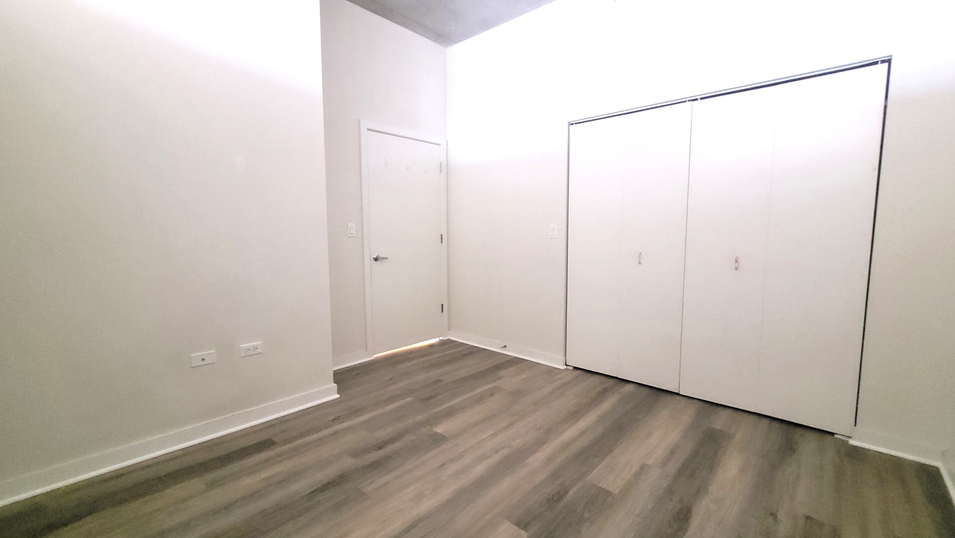 235 W Van Buren Street #2904, Chicago, IL 60607