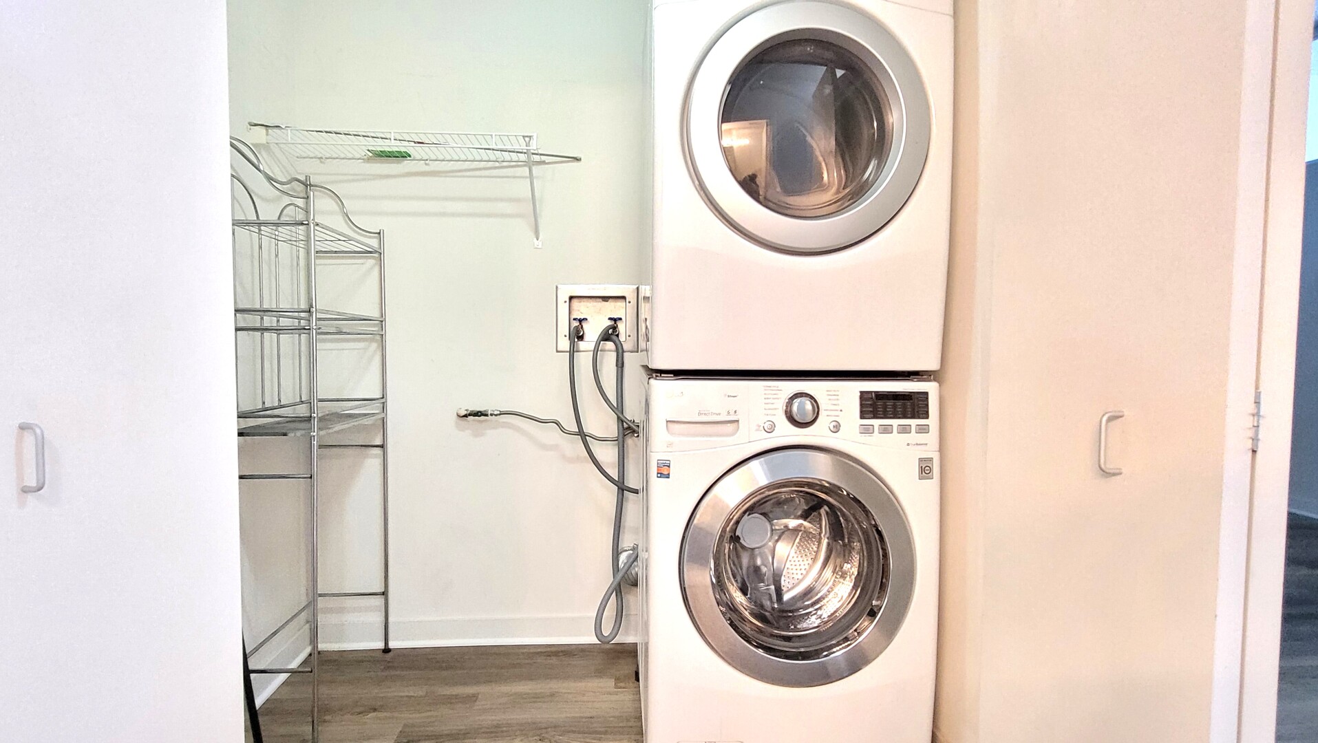 235 W Van Buren Street #2904, Chicago, IL 60607