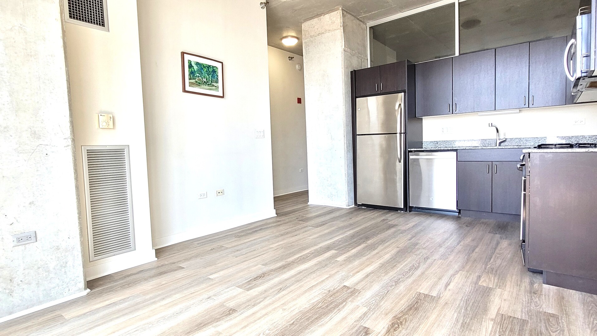 235 W Van Buren Street #2904, Chicago, IL 60607