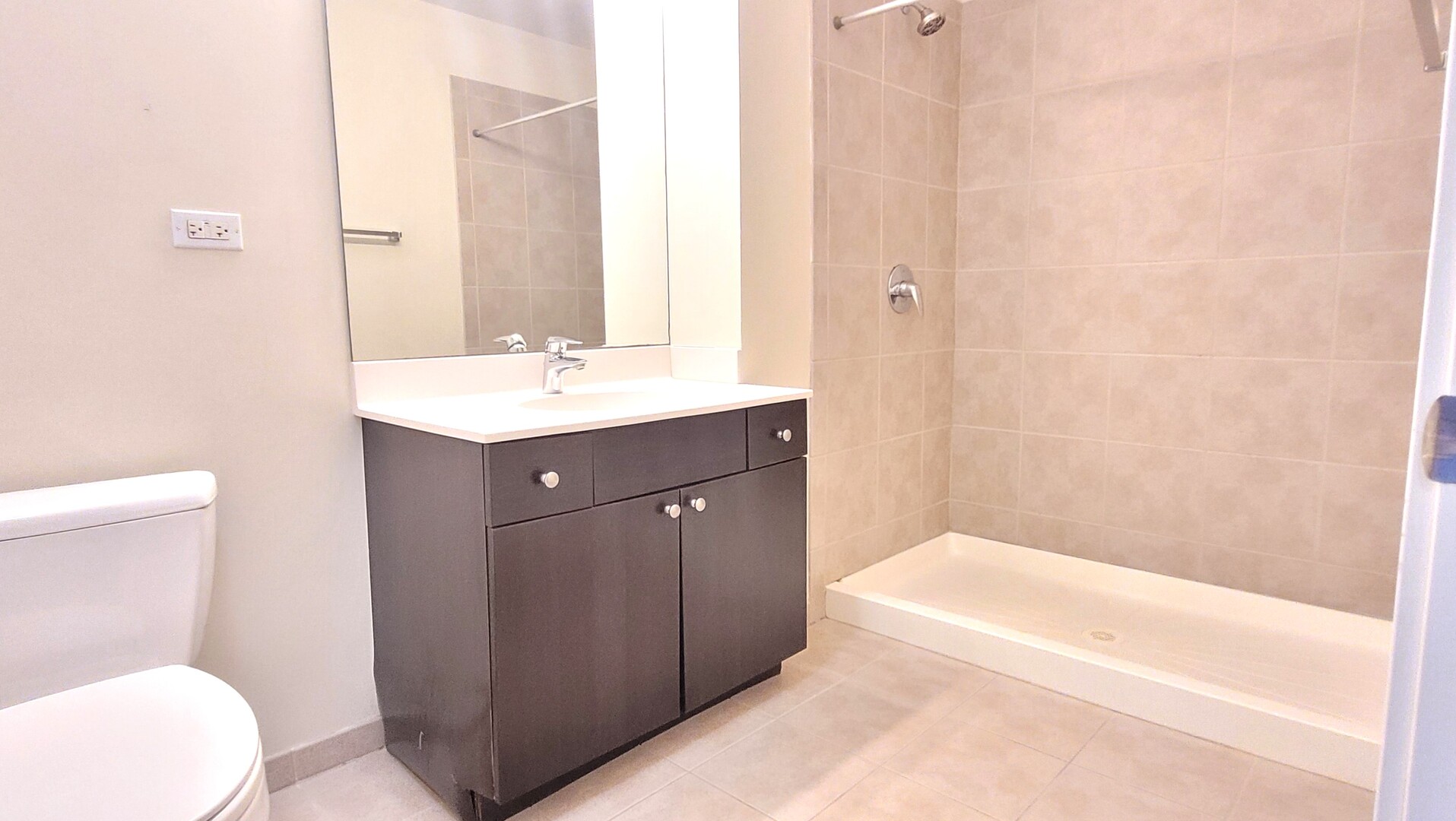 235 W Van Buren Street #2904, Chicago, IL 60607
