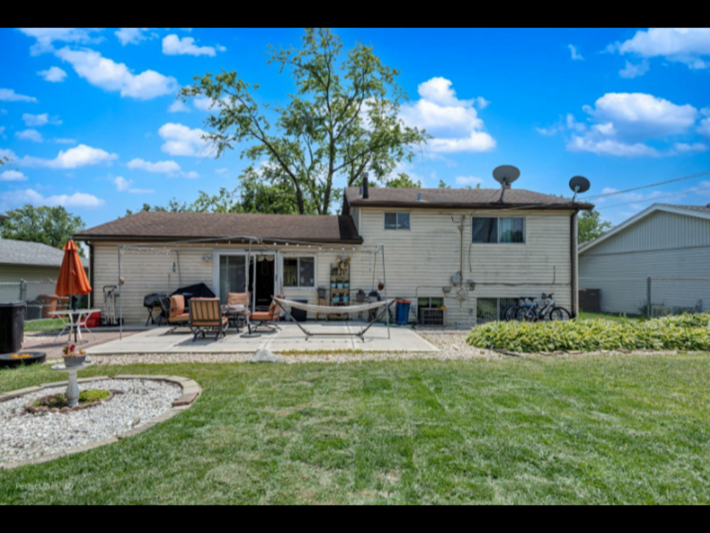 5112 Deerpath Road, Oak Forest, IL 60452