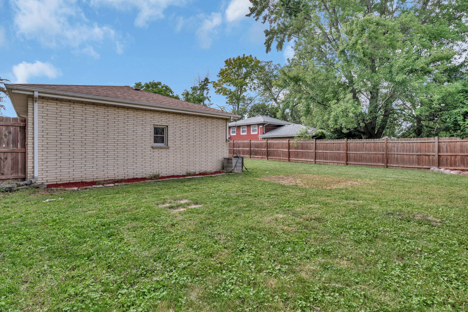 1035 Walter Street, Lemont, IL 60439