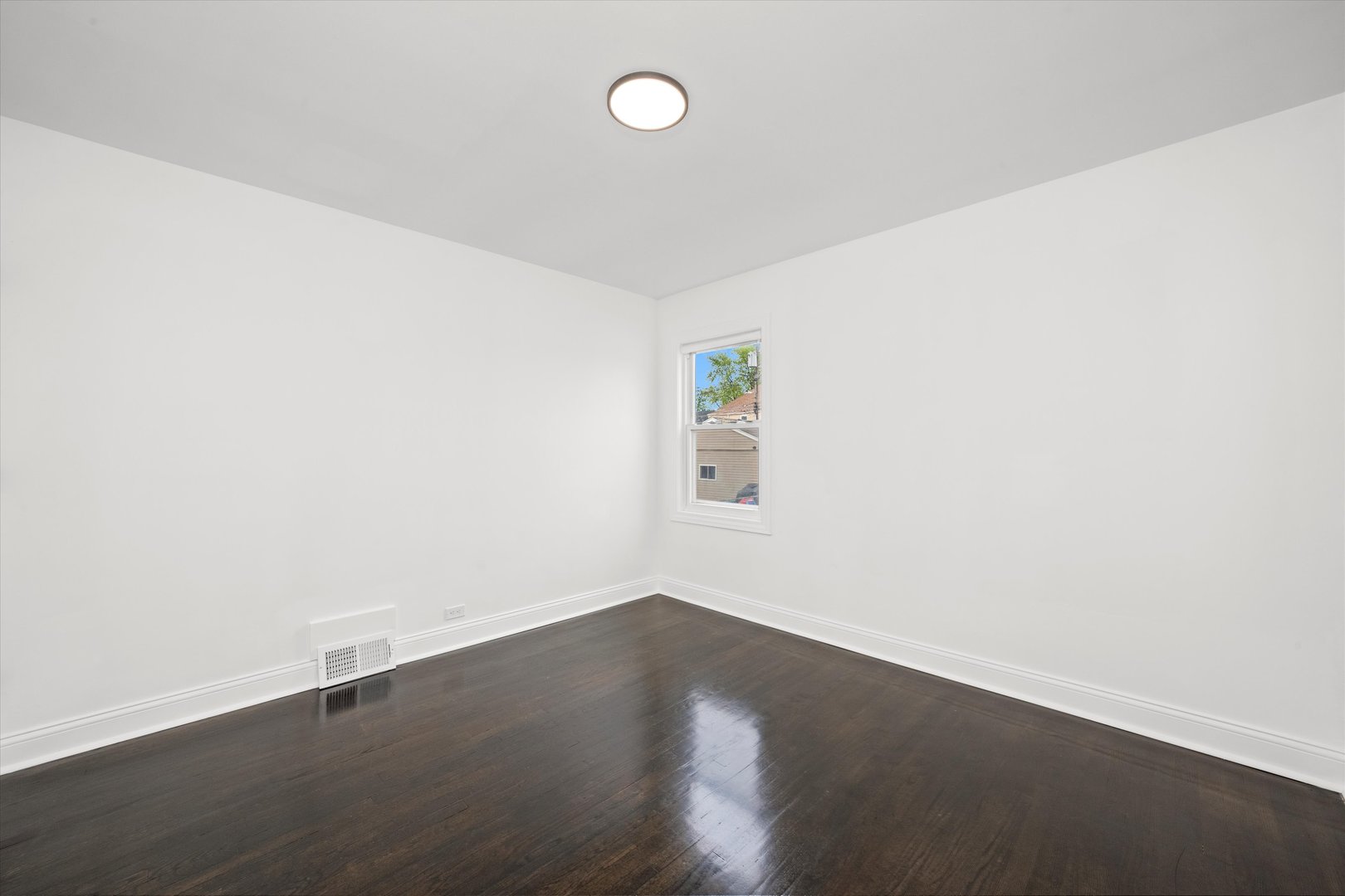 8637 S Honore Street, Chicago, IL 60620
