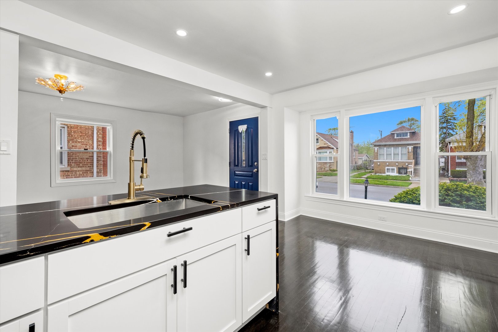 8637 S Honore Street, Chicago, IL 60620