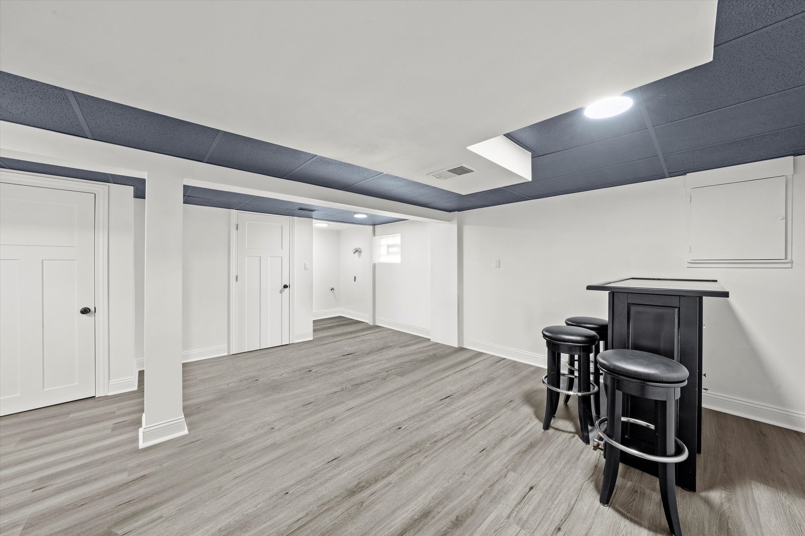 8637 S Honore Street, Chicago, IL 60620