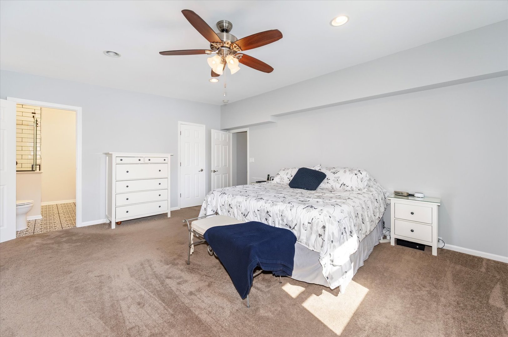 15W061 Harrison Street, Elmhurst, IL 60126