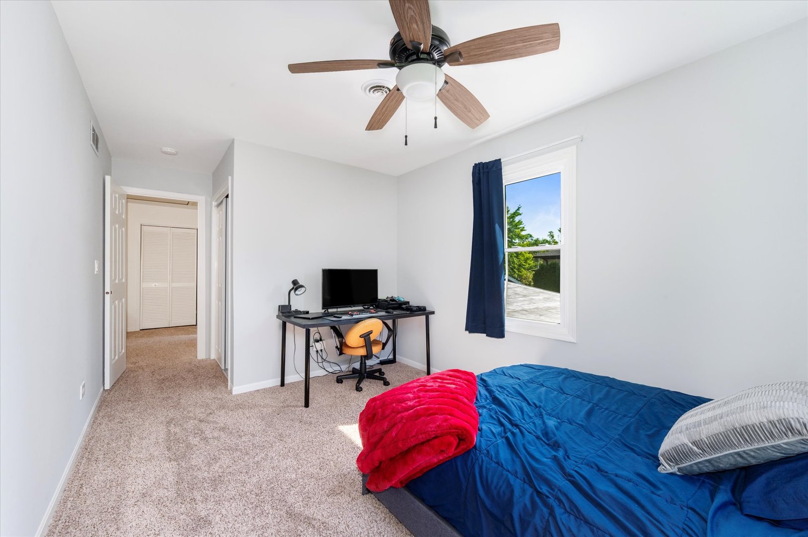 15W061 Harrison Street, Elmhurst, IL 60126