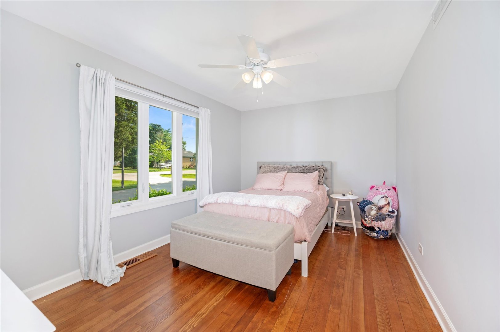 15W061 Harrison Street, Elmhurst, IL 60126