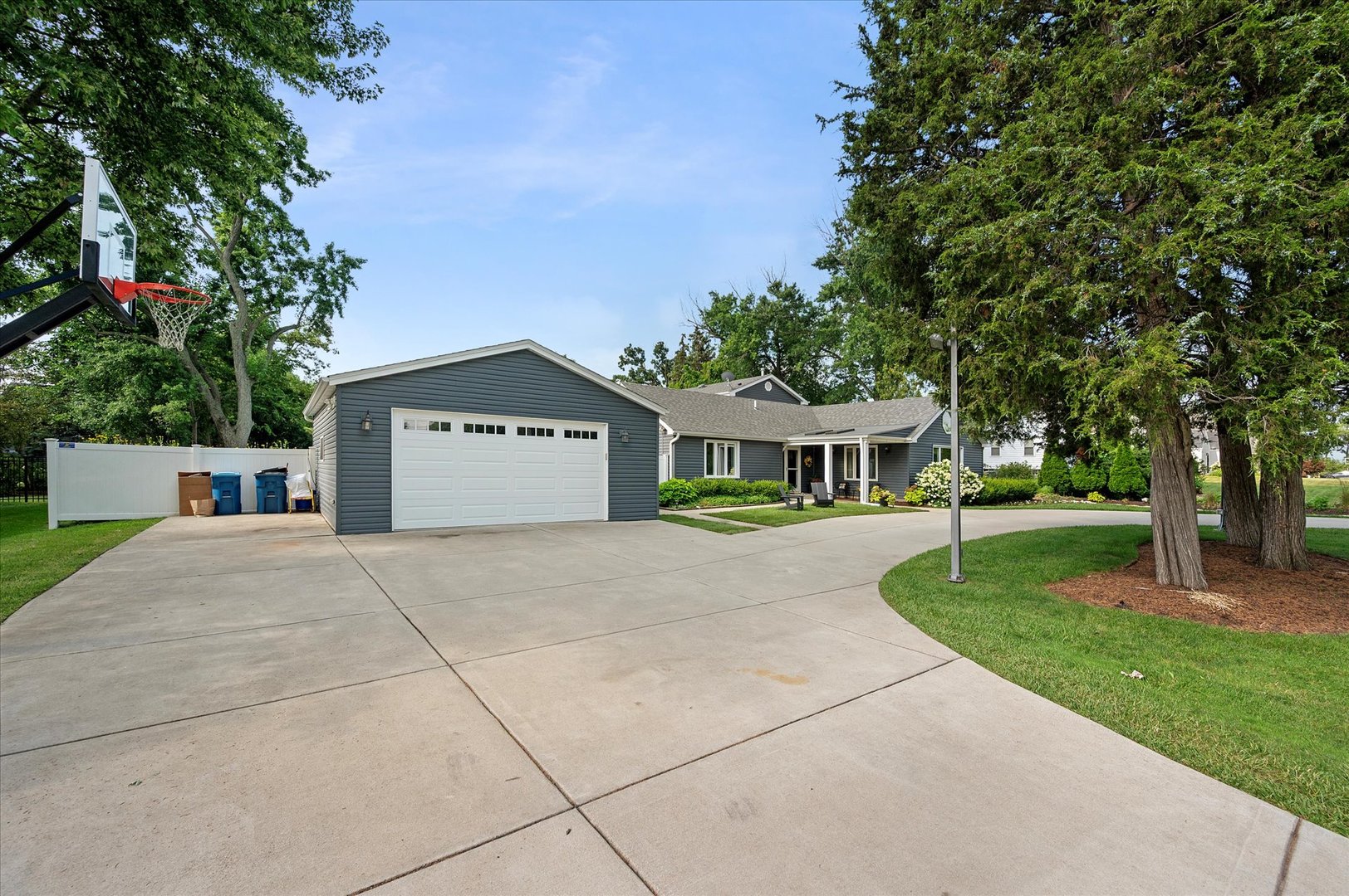 15W061 Harrison Street, Elmhurst, IL 60126