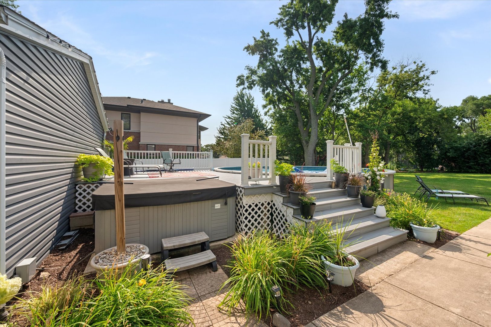 15W061 Harrison Street, Elmhurst, IL 60126