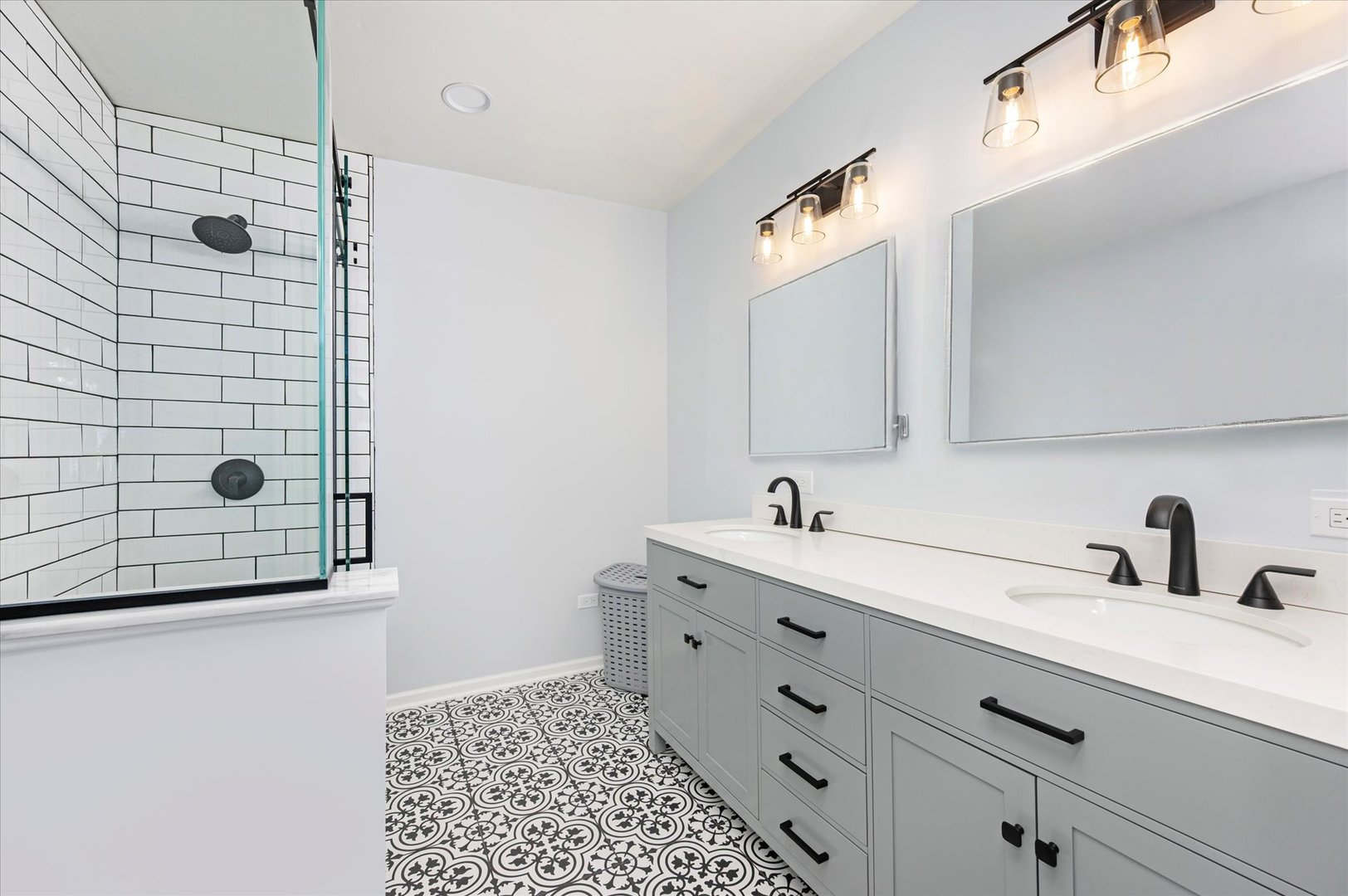 15W061 Harrison Street, Elmhurst, IL 60126