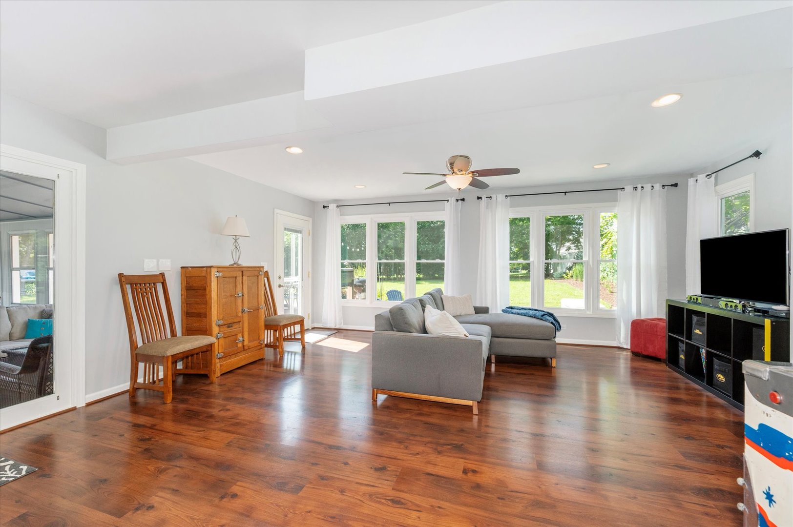 15W061 Harrison Street, Elmhurst, IL 60126