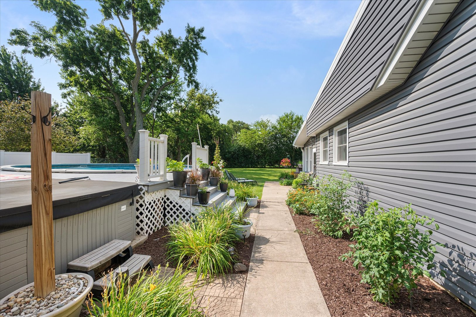 15W061 Harrison Street, Elmhurst, IL 60126