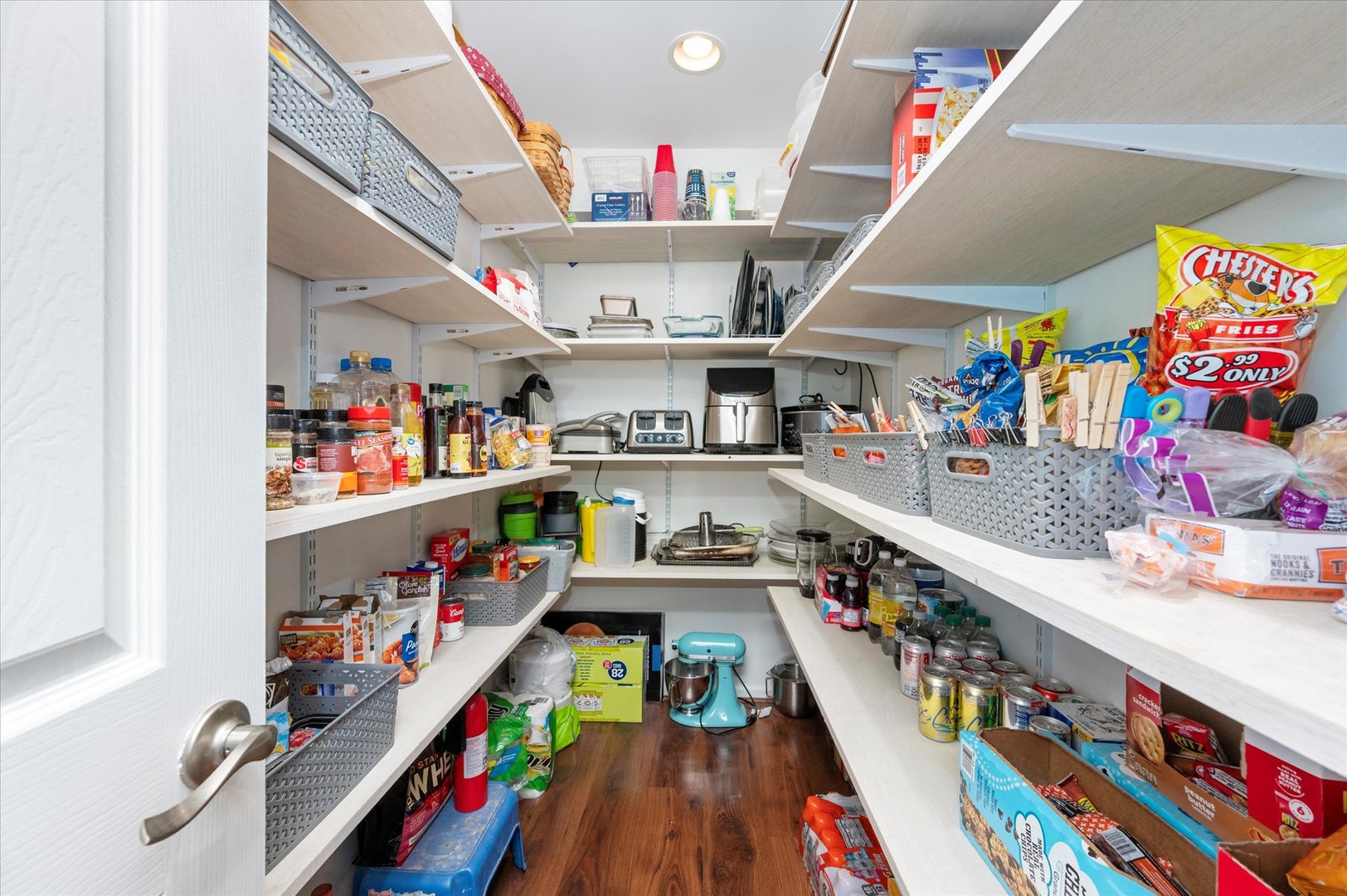 15W061 Harrison Street, Elmhurst, IL 60126