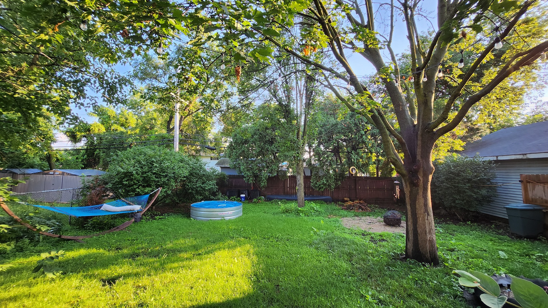 2209 Greengold Street, Crest Hill, IL 60403