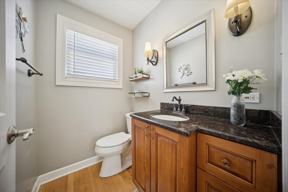 3826 N Page Avenue, Chicago, IL 60634