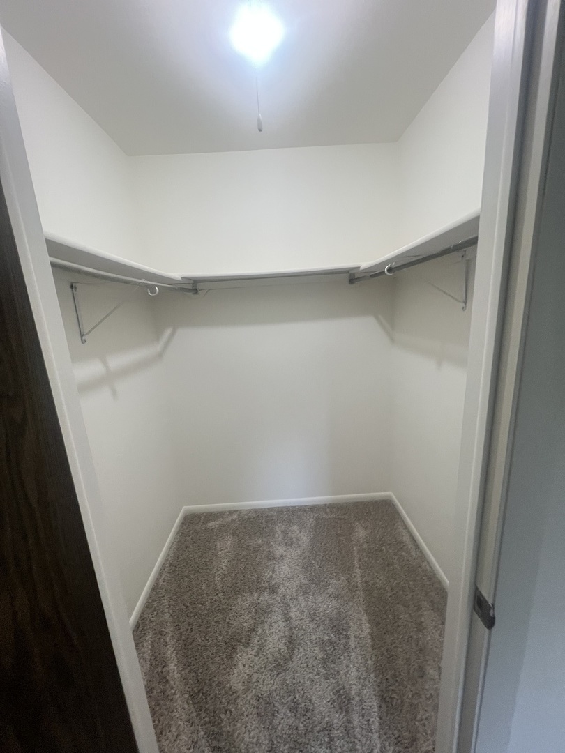 584 Williamsburg Court #C2, Wheeling, IL 60090