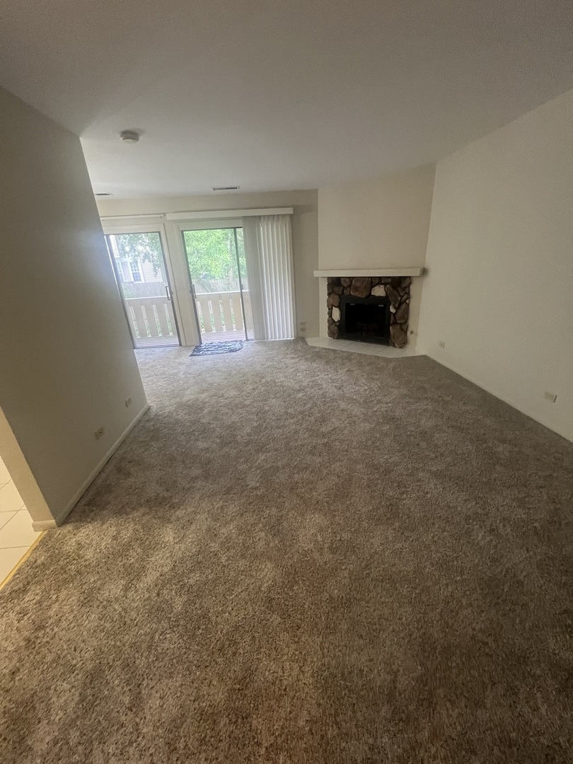 584 Williamsburg Court #C2, Wheeling, IL 60090