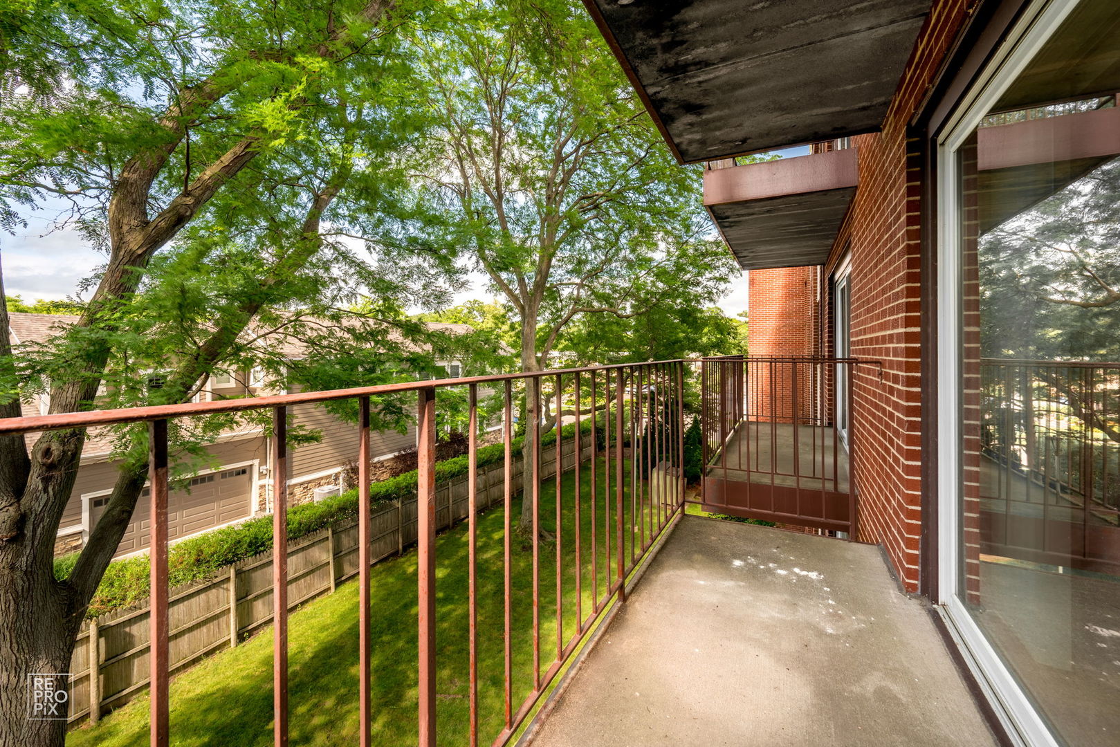 2066 Saint Johns Avenue #304, Highland Park, IL 60035