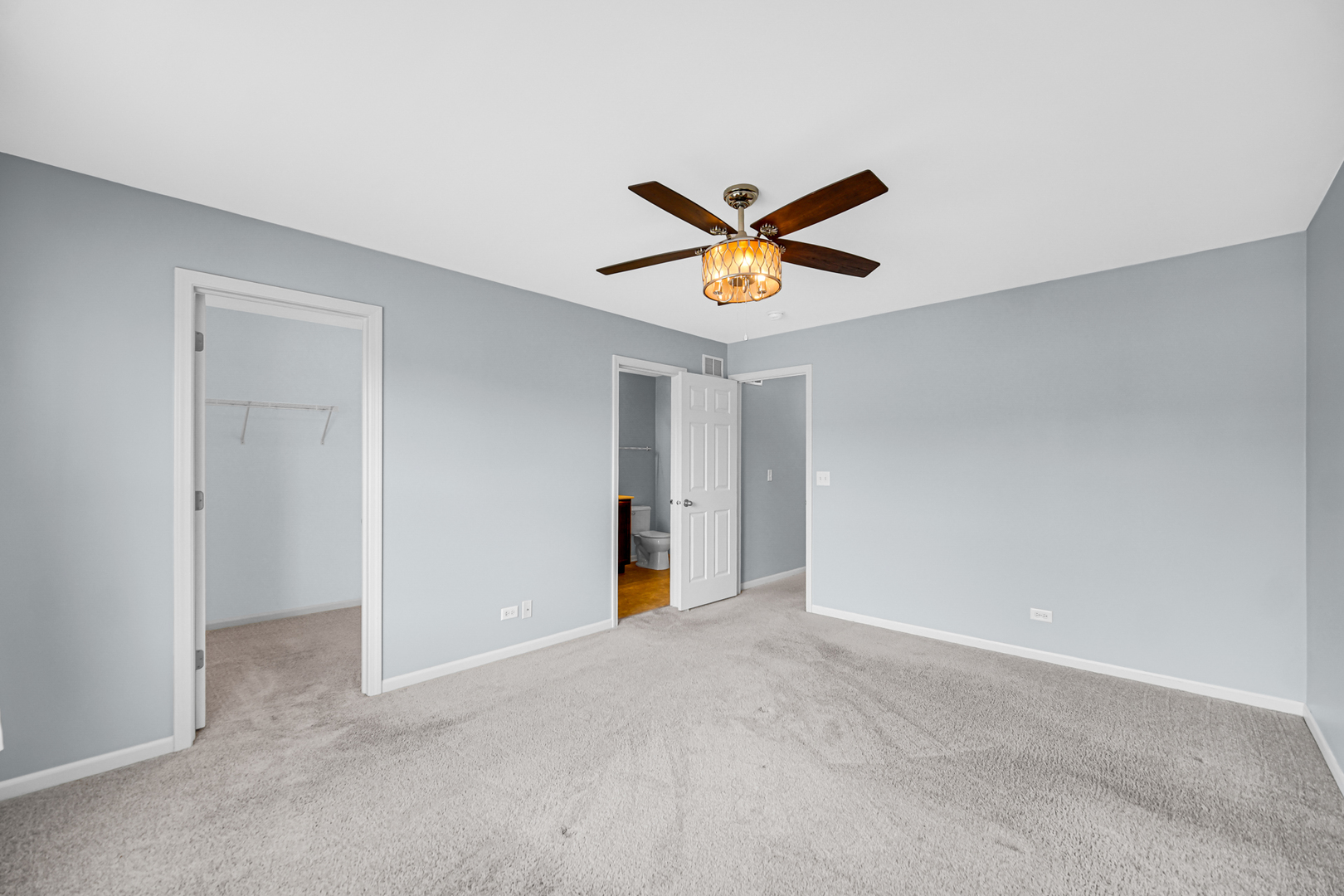 1325 Newport Circle, Pingree Grove, IL 60140