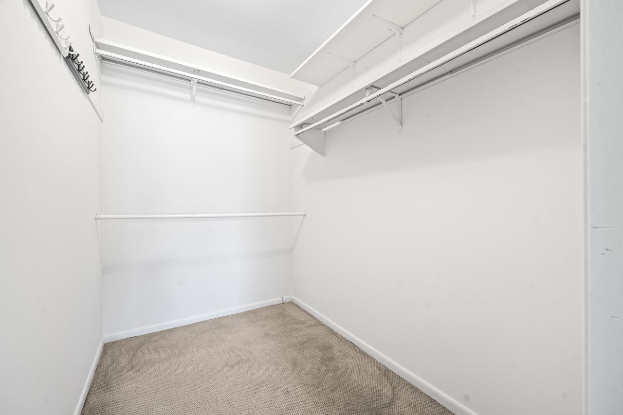 804 E Kings Row #3, Palatine, IL 60074