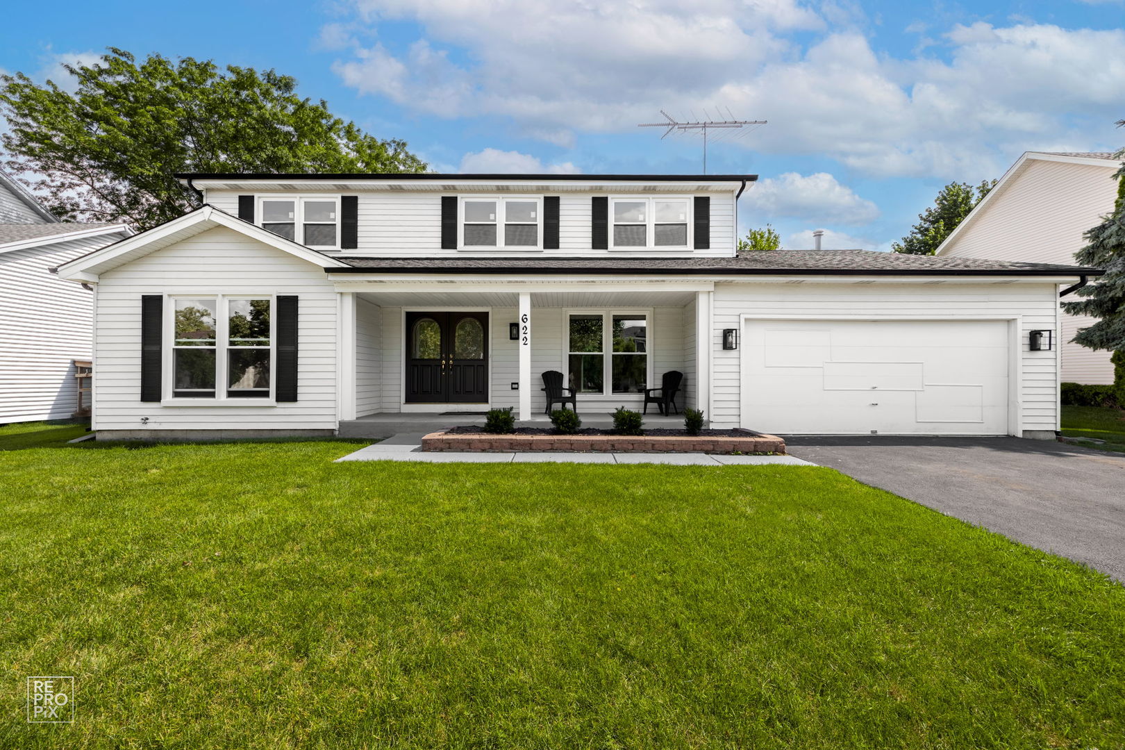 622 Stuart Drive, Carol Stream, IL 60188