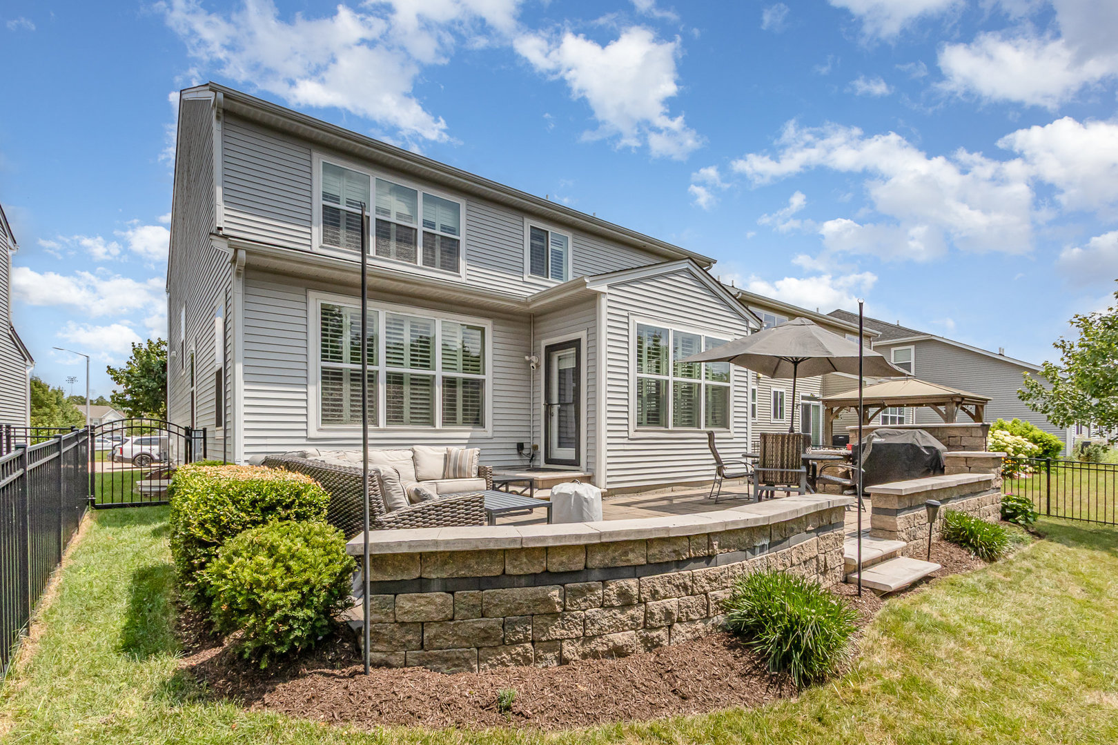 2612 Retreat Circle, Lisle, IL 60532