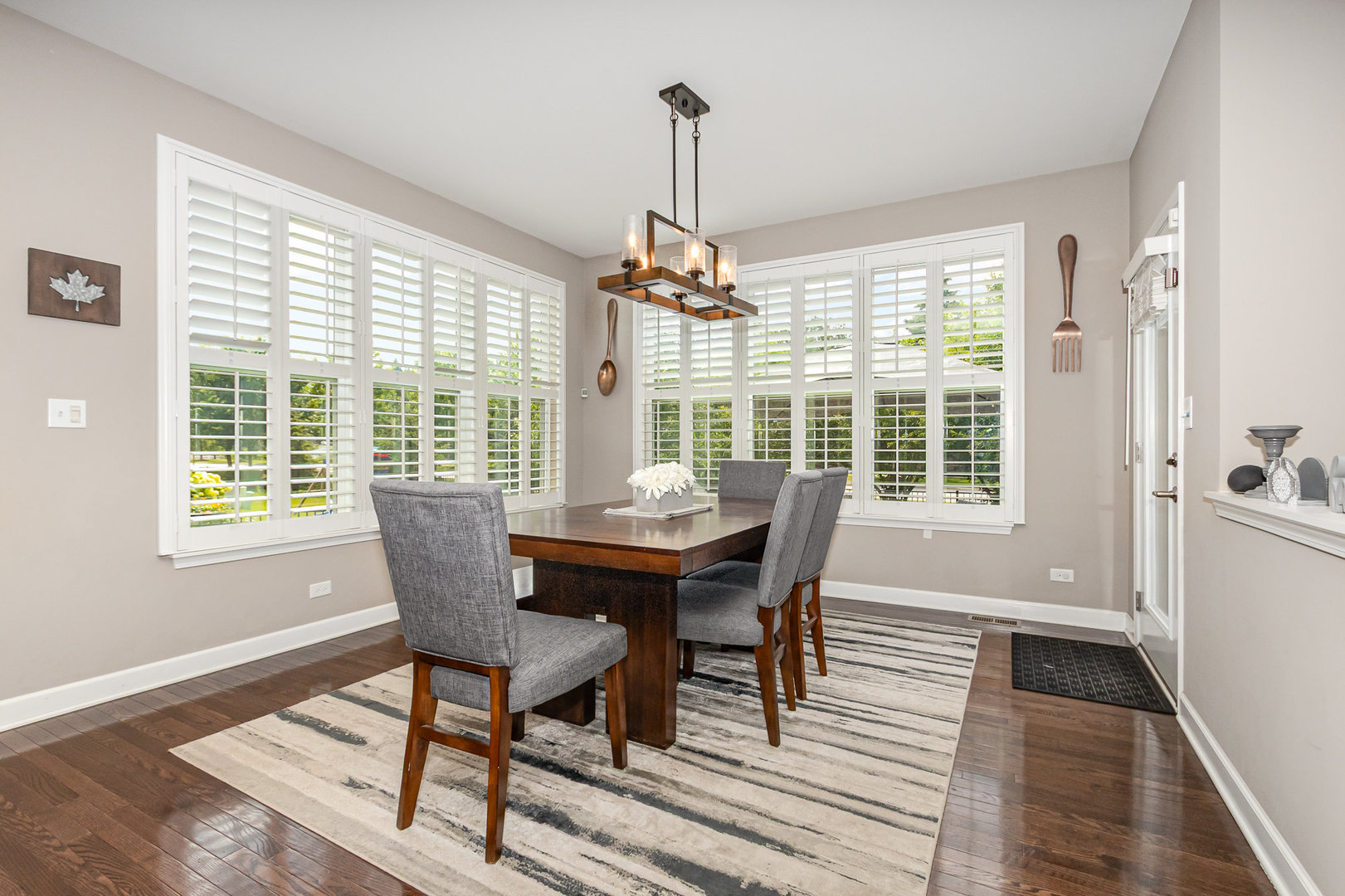 2612 Retreat Circle, Lisle, IL 60532
