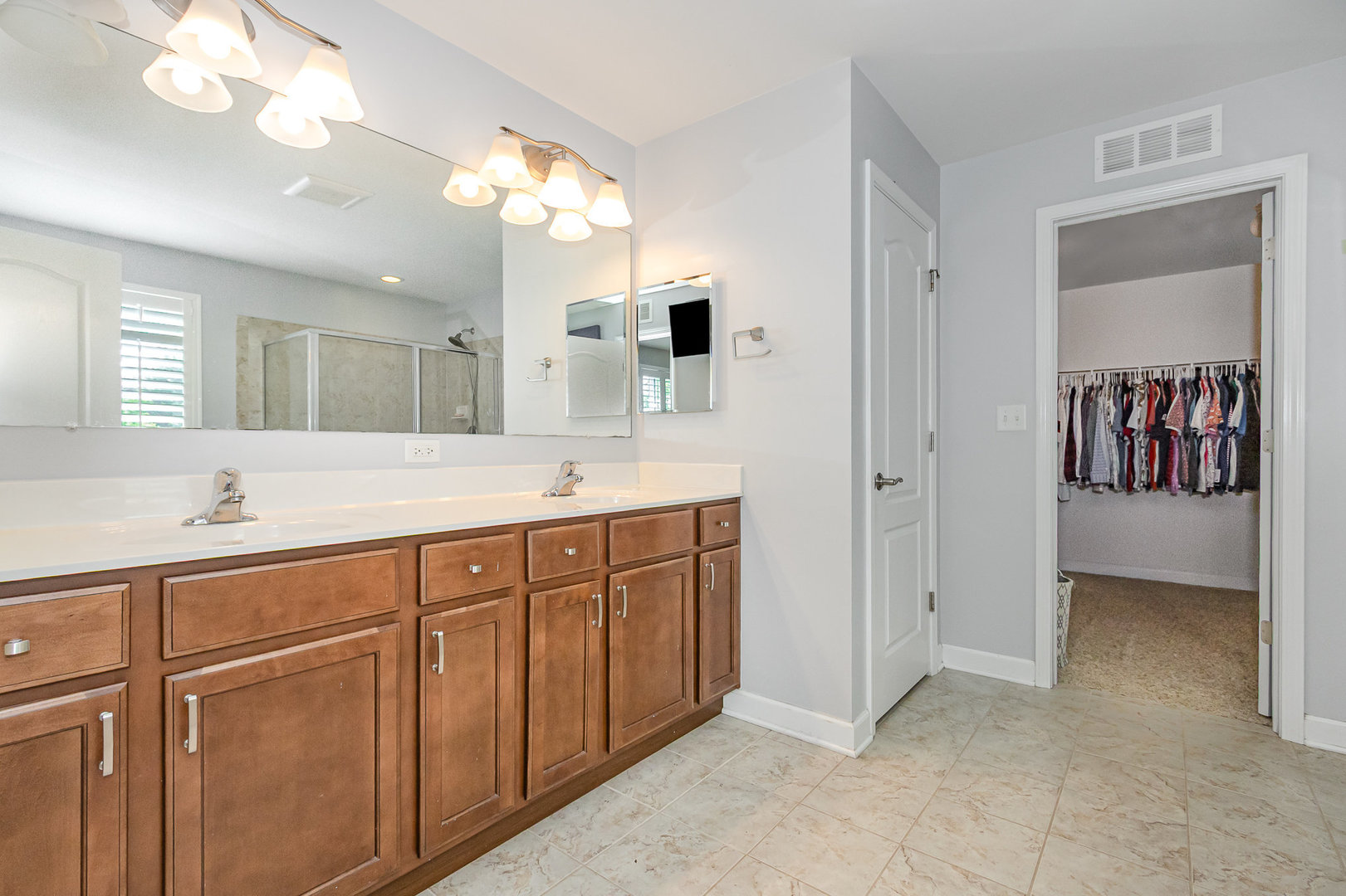 2612 Retreat Circle, Lisle, IL 60532