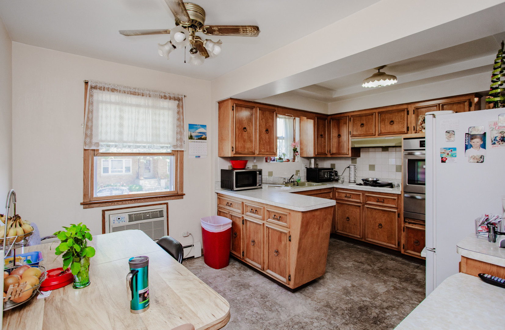 5834 W Foster Avenue, Chicago, IL 60630