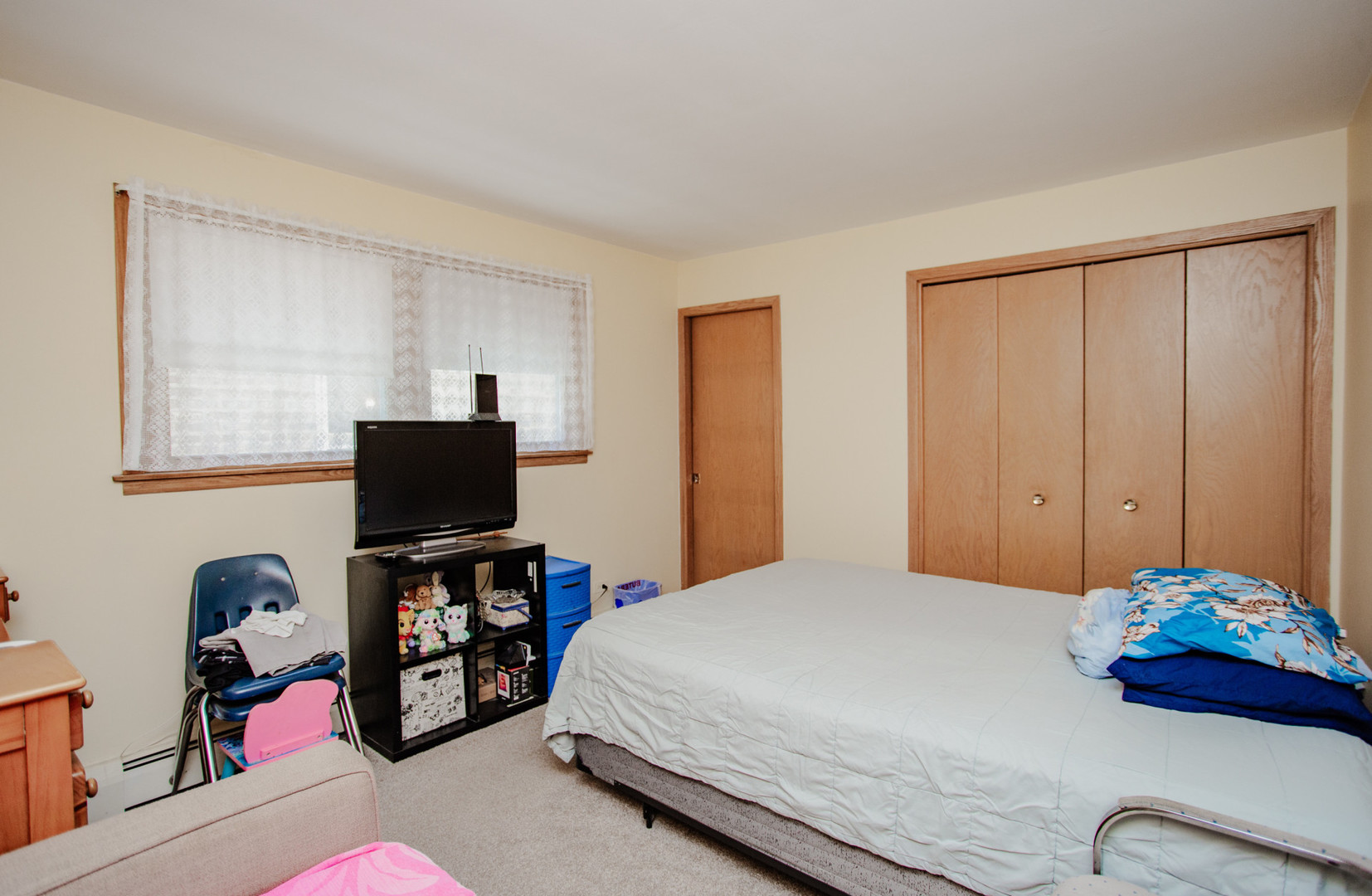5834 W Foster Avenue, Chicago, IL 60630