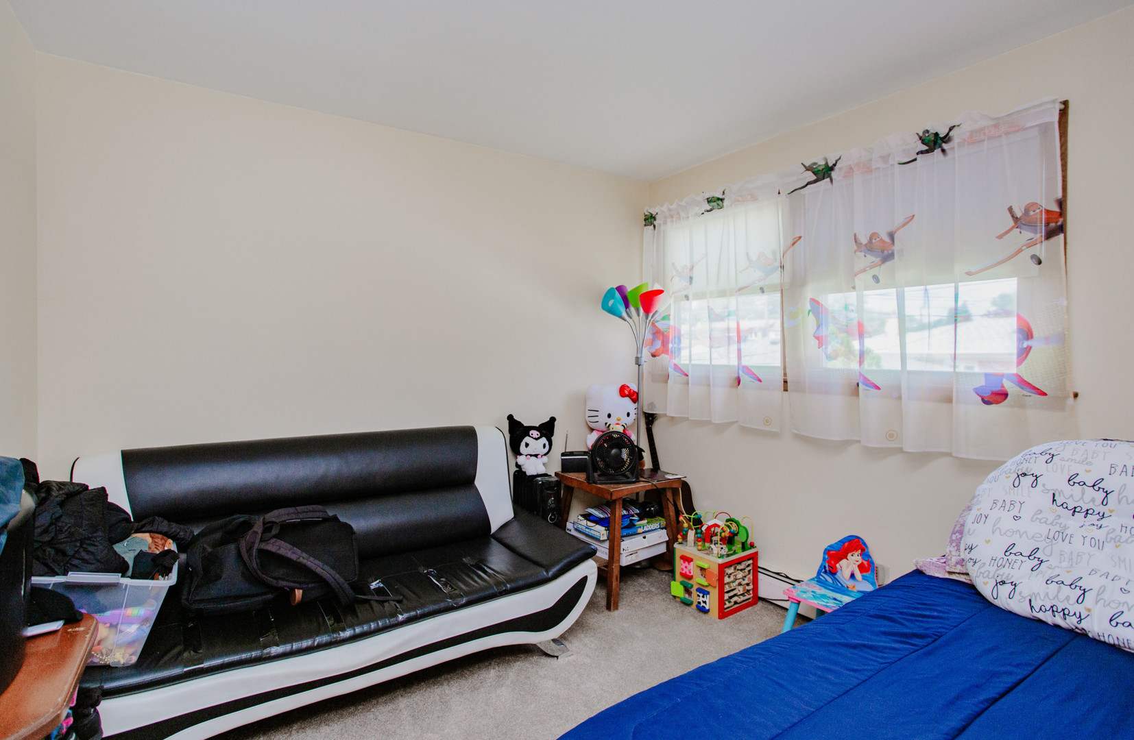 5834 W Foster Avenue, Chicago, IL 60630