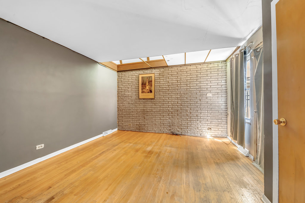 9207 S Kedzie Avenue #3, Evergreen Park, IL 60805