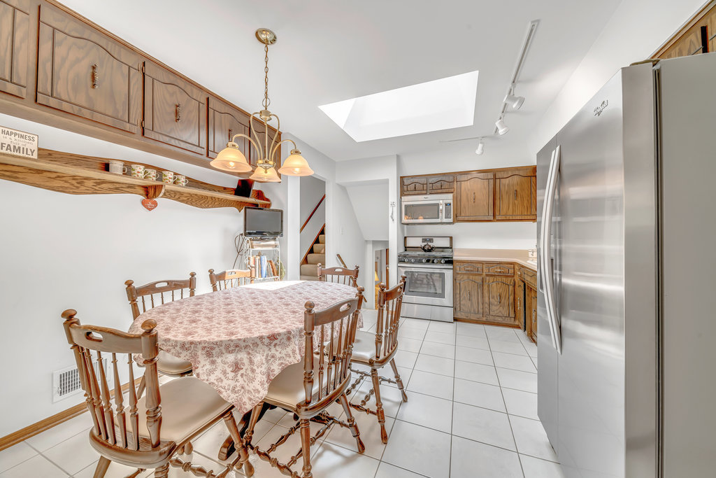4301 W 107th Street, Oak Lawn, IL 60453