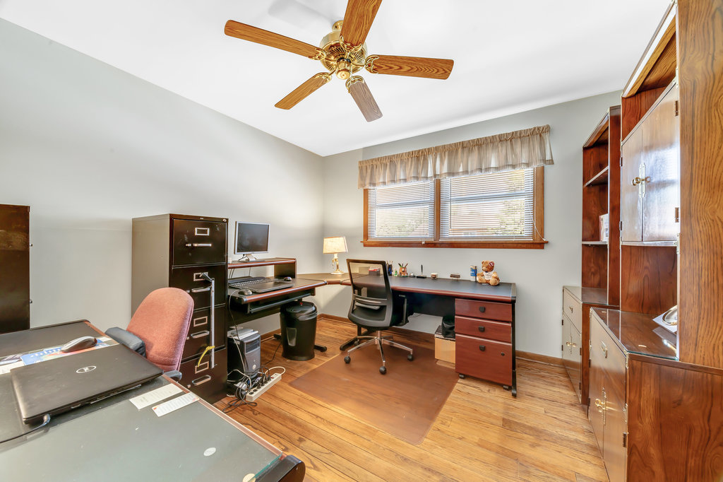 4301 W 107th Street, Oak Lawn, IL 60453