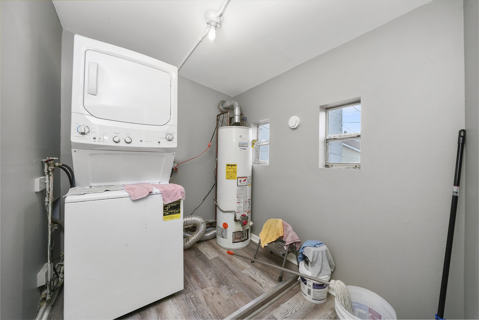 3328 S Damen Avenue, Chicago, IL 60608
