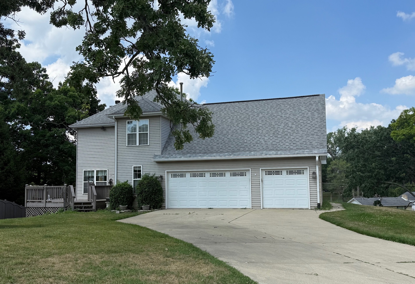 494 Rosewood Drive, Carpentersville, IL 60110