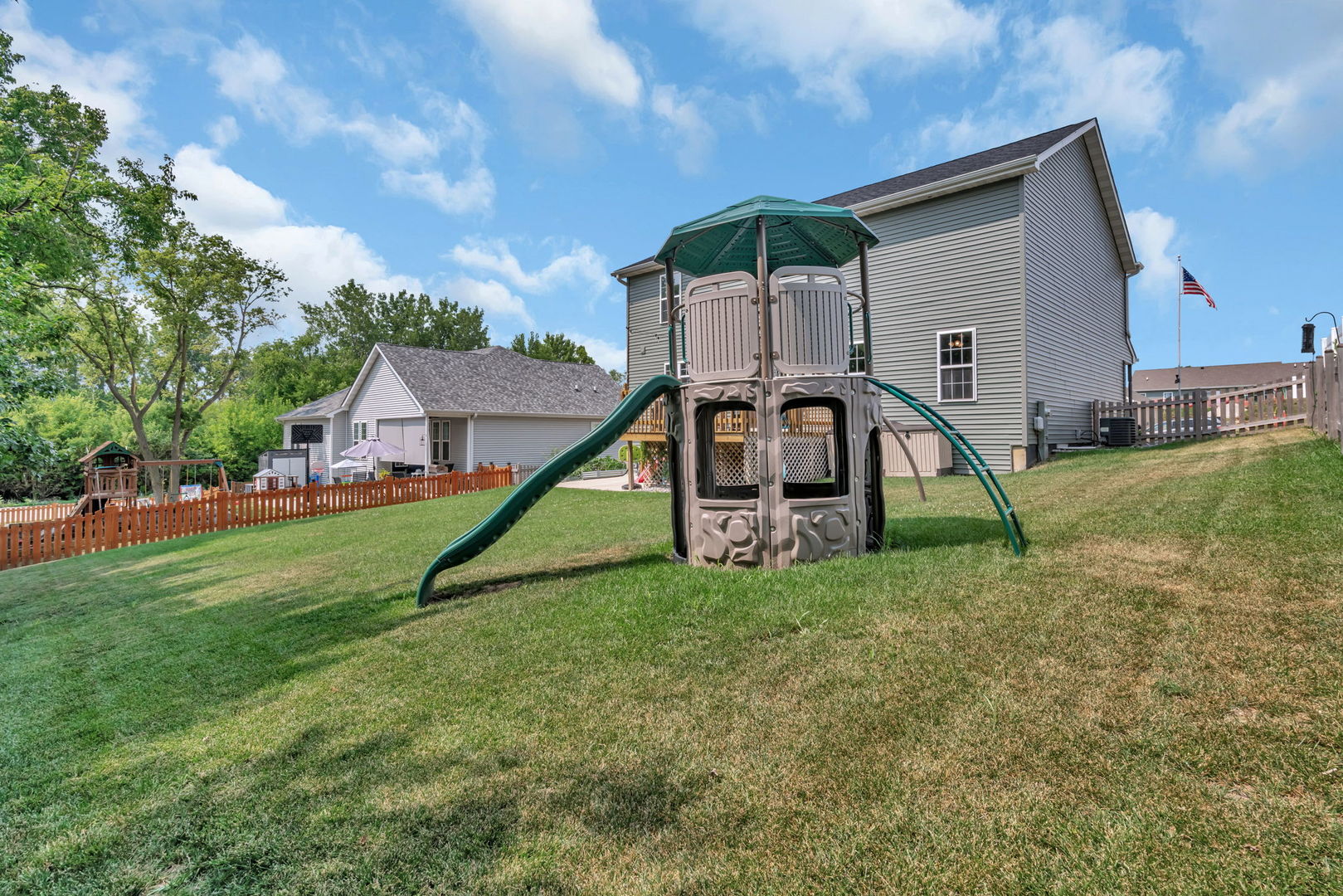 2277 Parklake Drive, Morris, IL 60450
